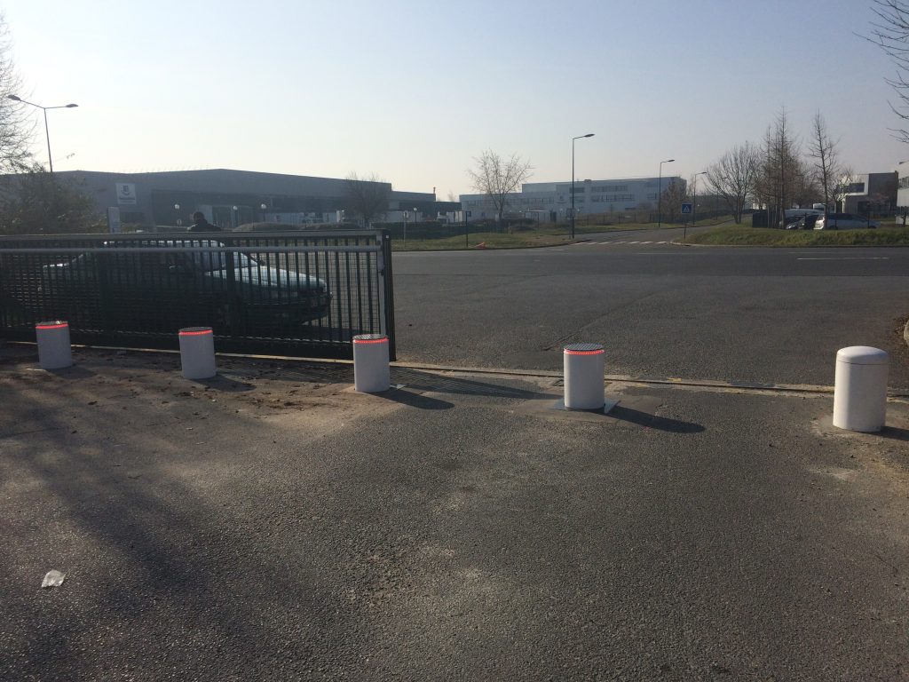 3 Bornes Escamotables - JCD Services