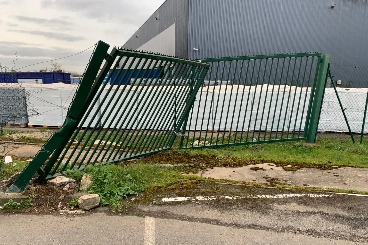 intrusion-forcee-portail