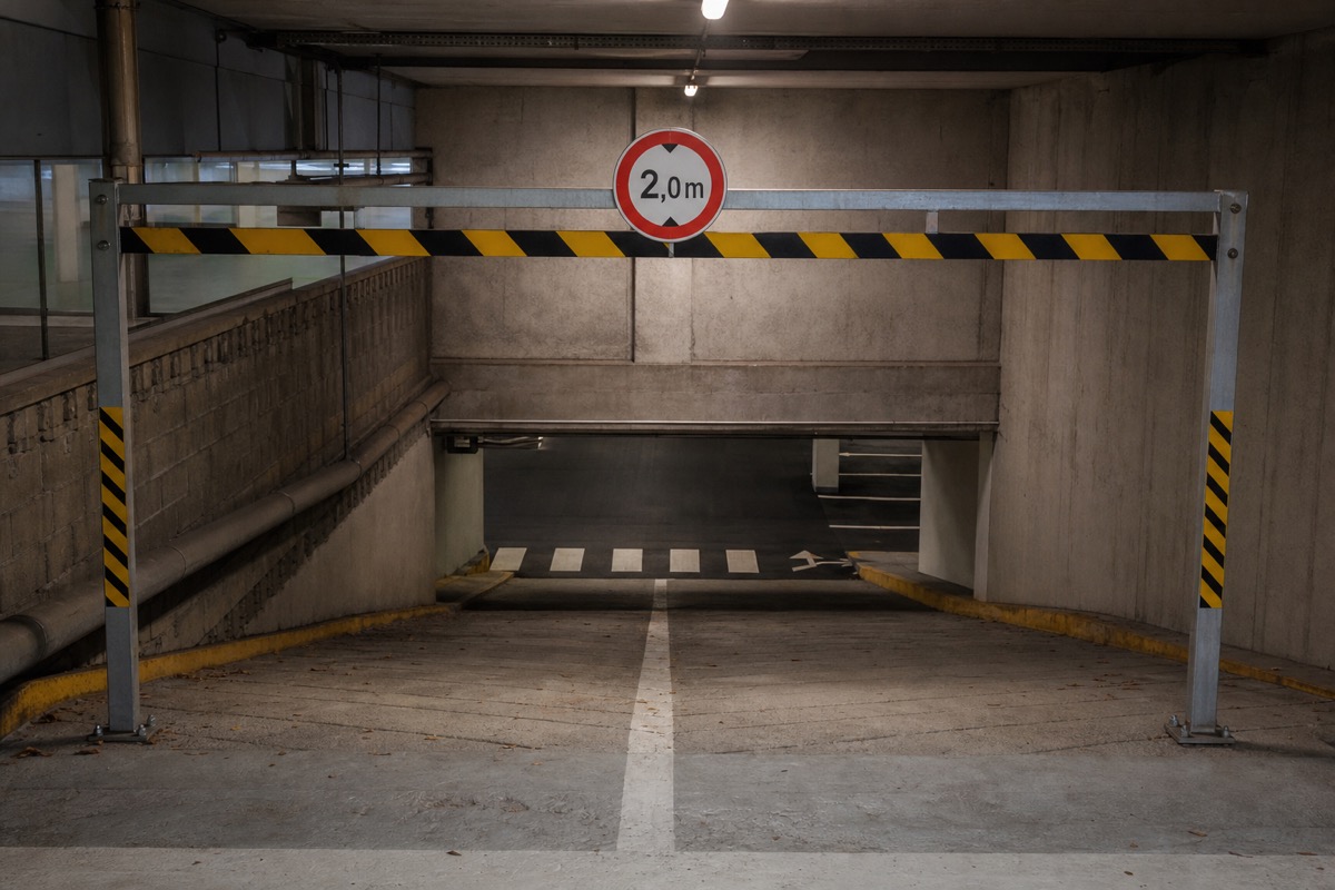 Limitation de gabarit et hauteur en parking souterrain, JCD Services
