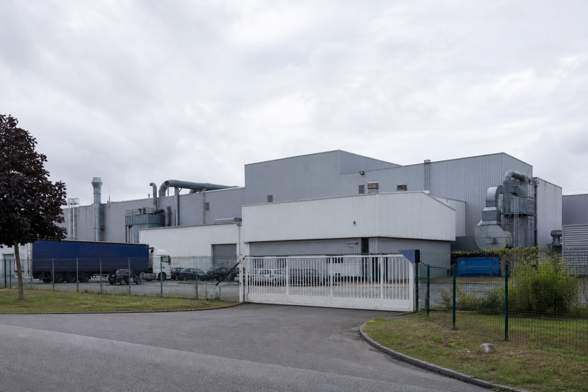 Site industriel avec accès véhicules sécurisé, JCD Services