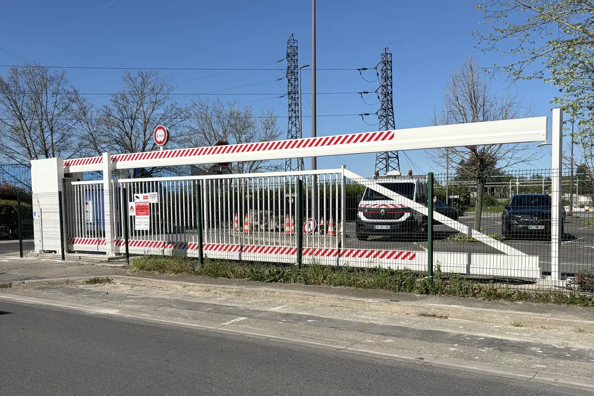 Parking sécurisé contre le stationnement sauvage, JCD Services