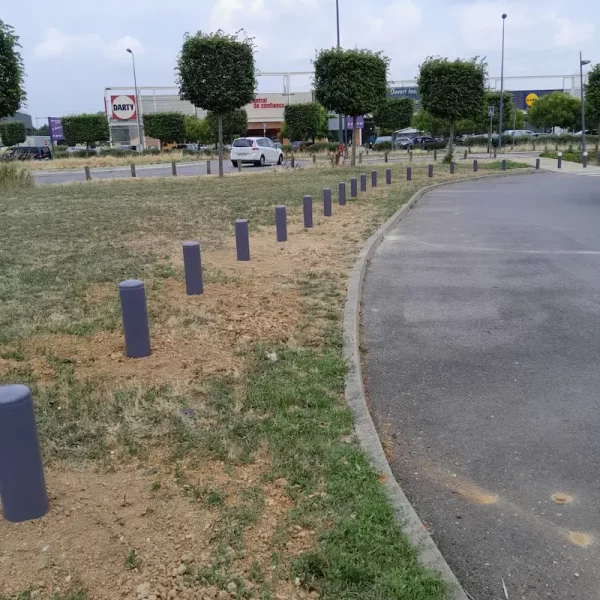 Bornes fixe acier et béton - JCD Services